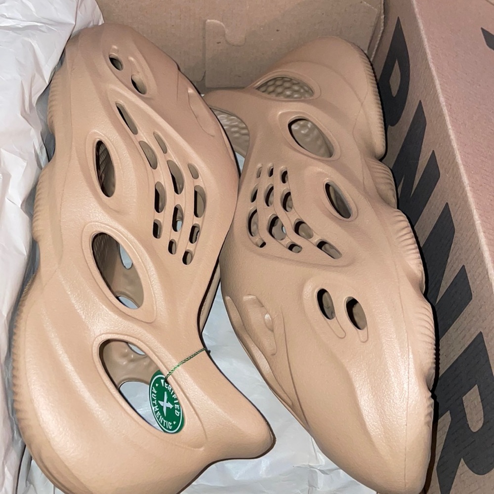 COPY - Yeezy FoamRunner Ochre